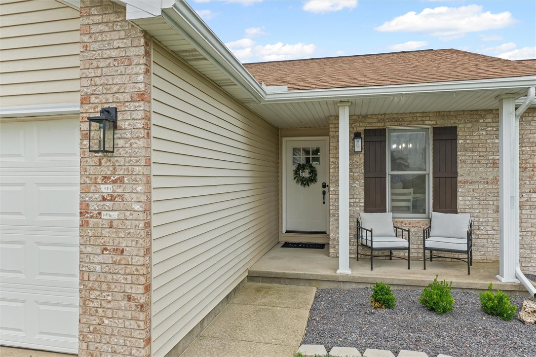 1109 Meadow View Court Property Photo 2
