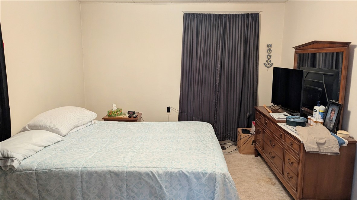 210 S Walnut Street Property Photo 7
