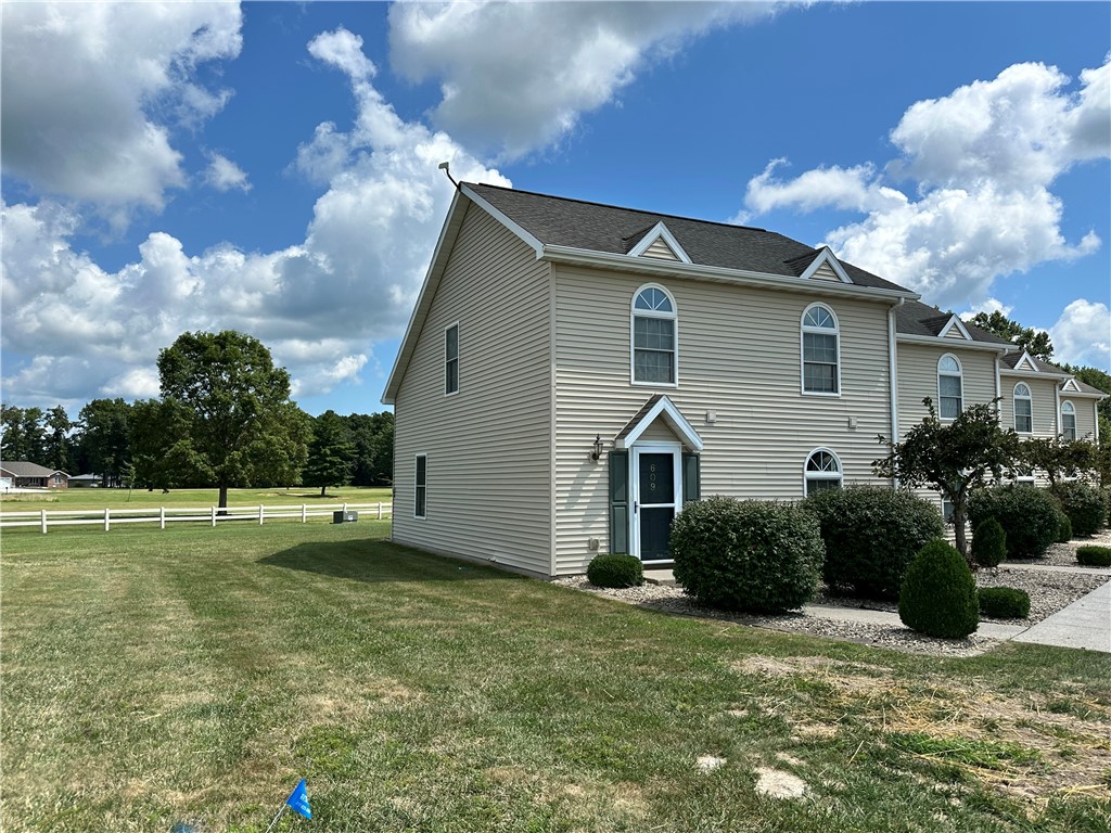 609 Beyers Lake Estate Property Photo 1