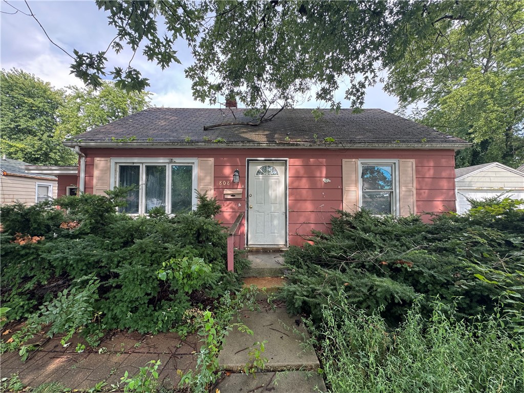 808 9th Street Property Photo 1