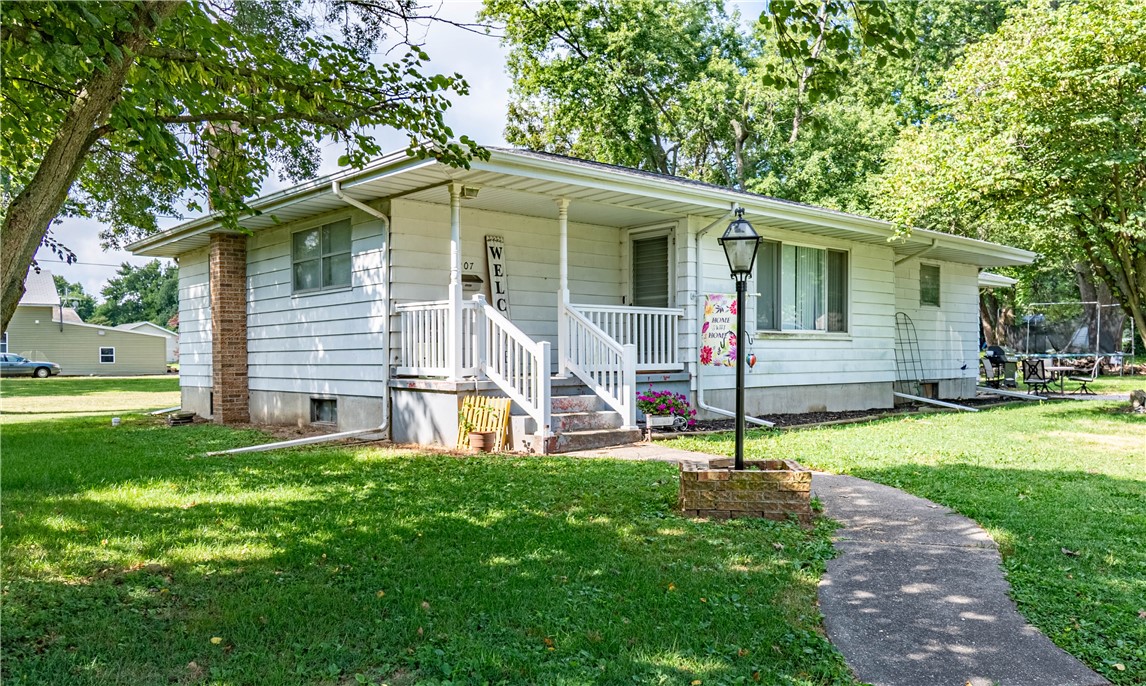 207 S Pine Street Property Photo 1