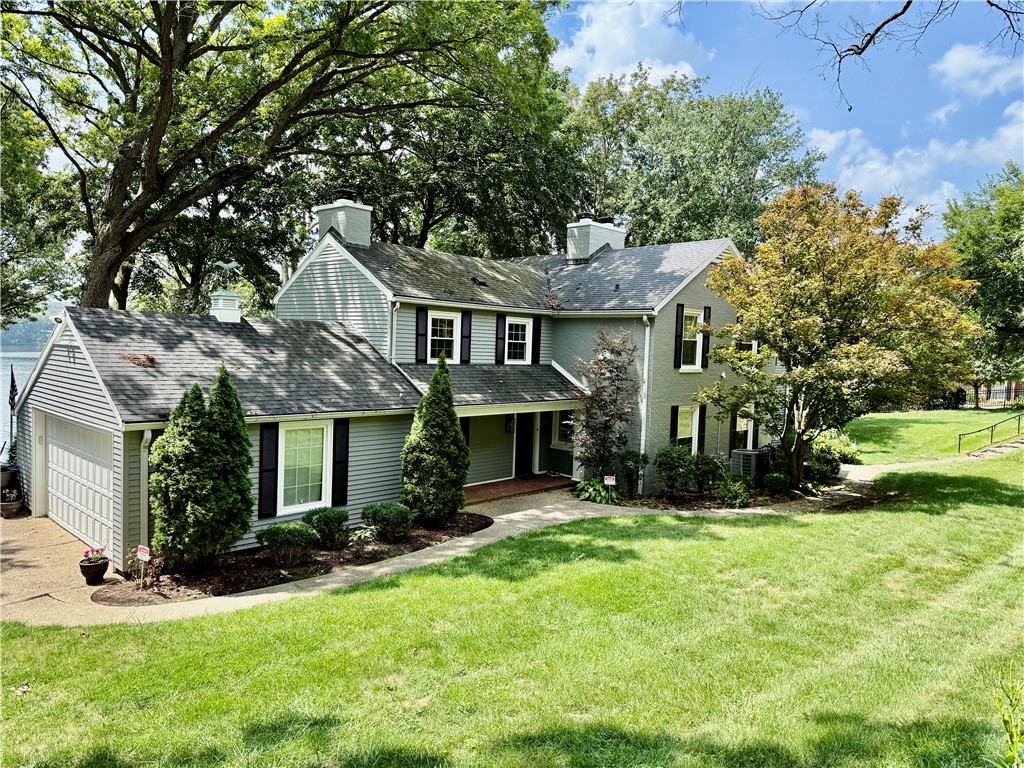 409 Southmoreland Place Property Photo 1