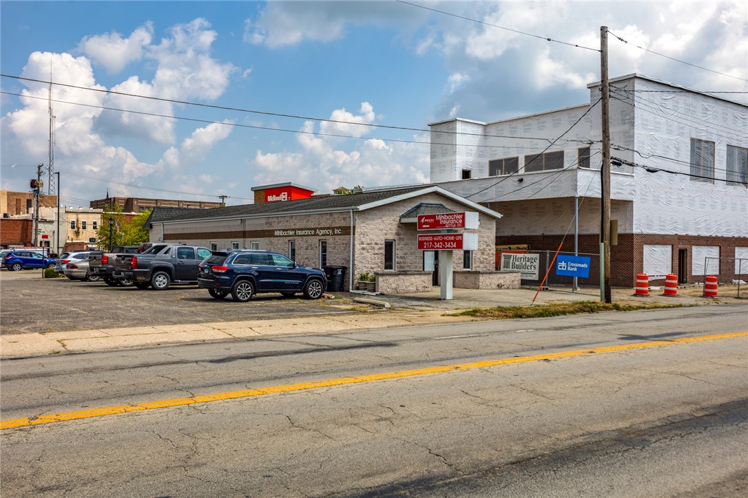 115 W Section Avenue Property Photo 16