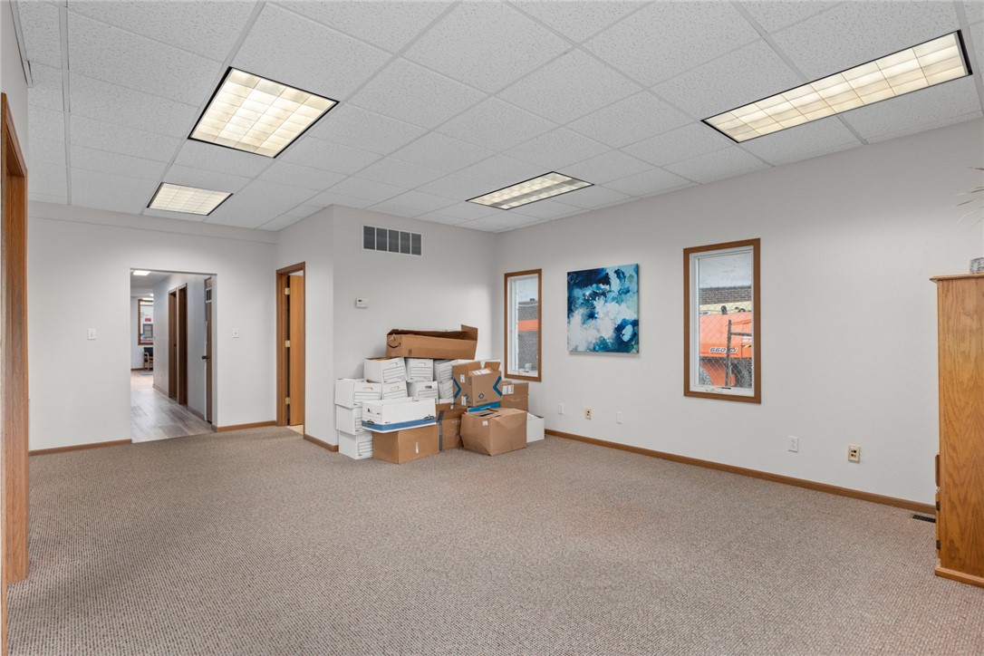 115 W Section Avenue Property Photo 31