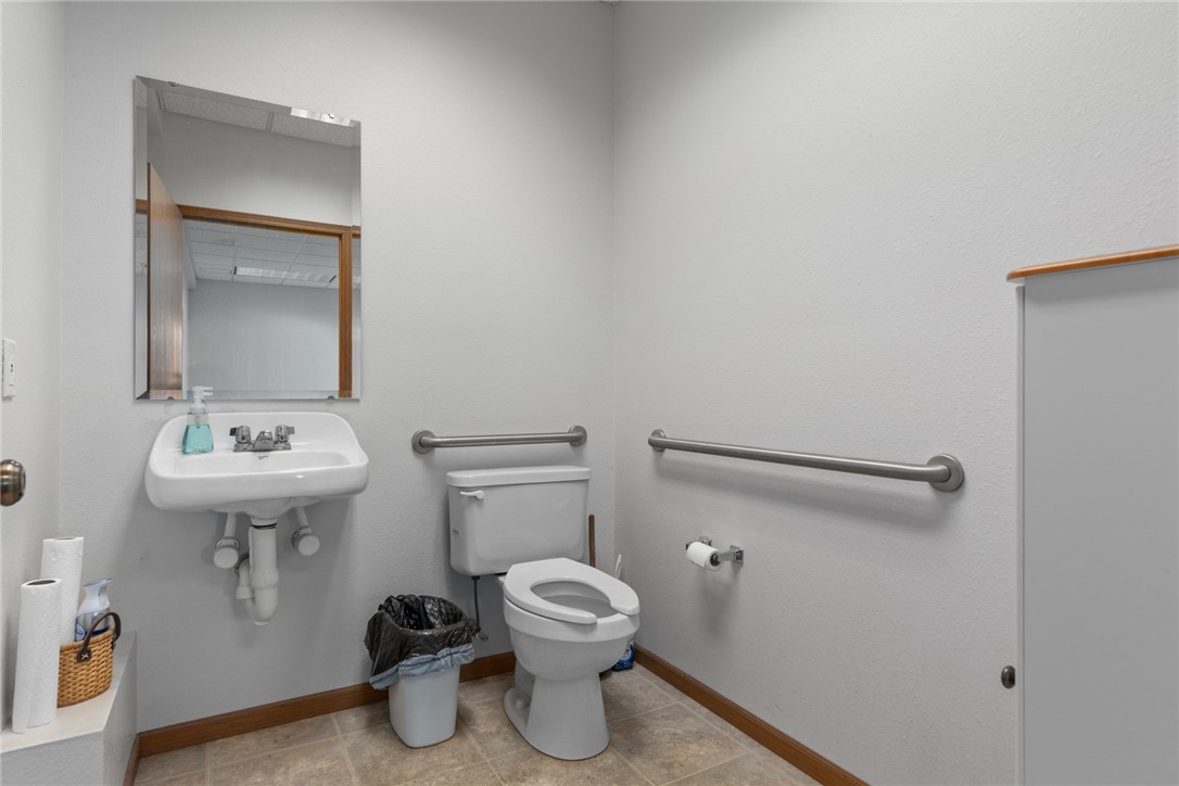 115 W Section Avenue Property Photo 34