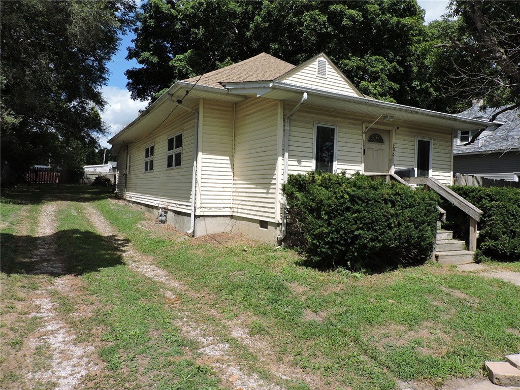 203 Whittier Street Property Photo 1