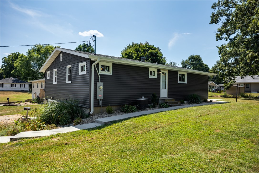 907 Ealy Street Property Photo 1