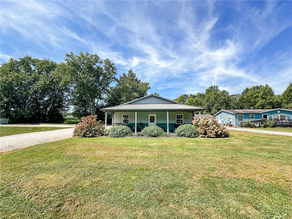 20575 N Edgewater Court Property Photo 1