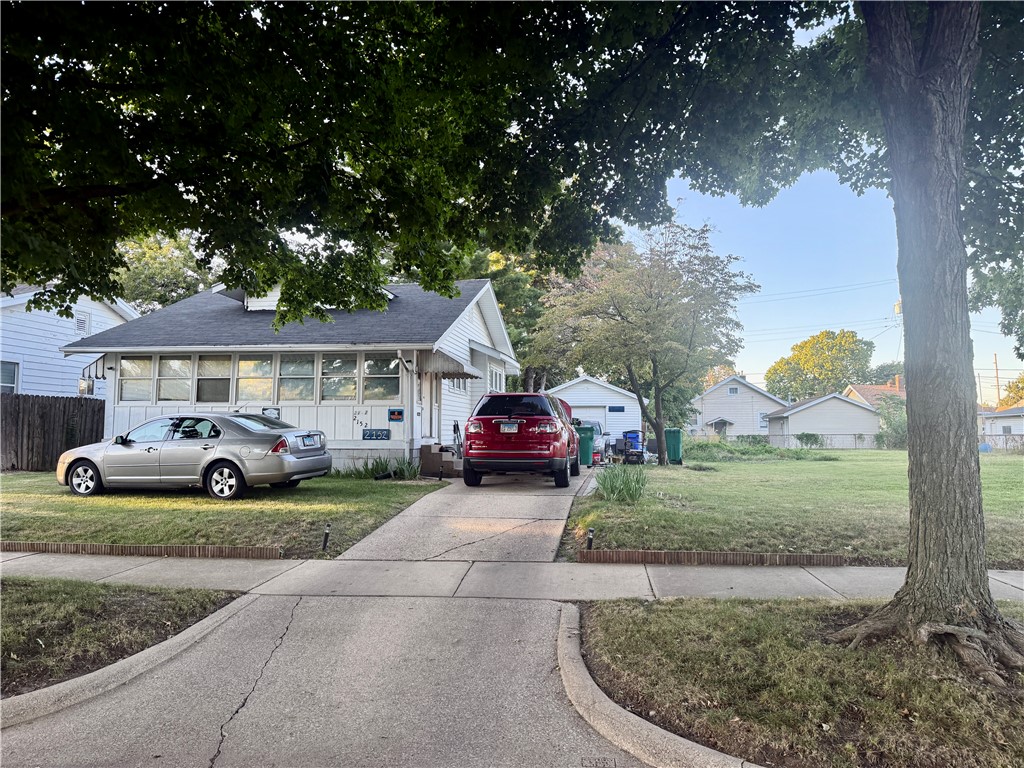 2152 E Decatur Street Property Photo 1