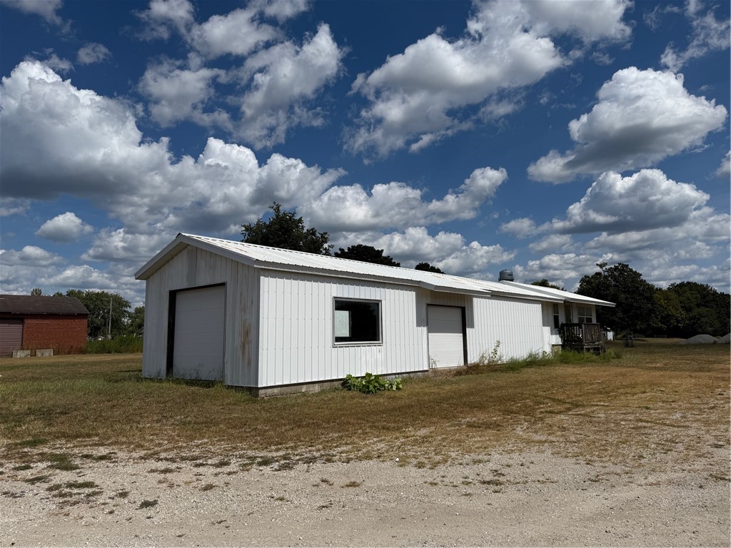 18 Broadway Street Property Photo 1