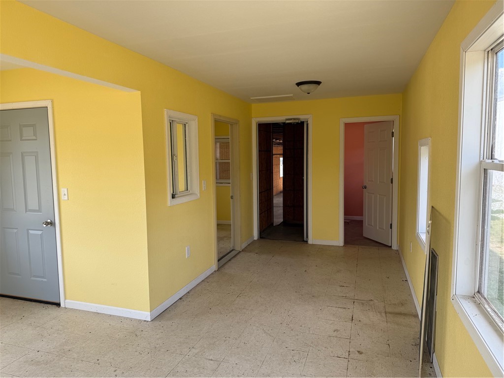 18 Broadway Street Property Photo 12