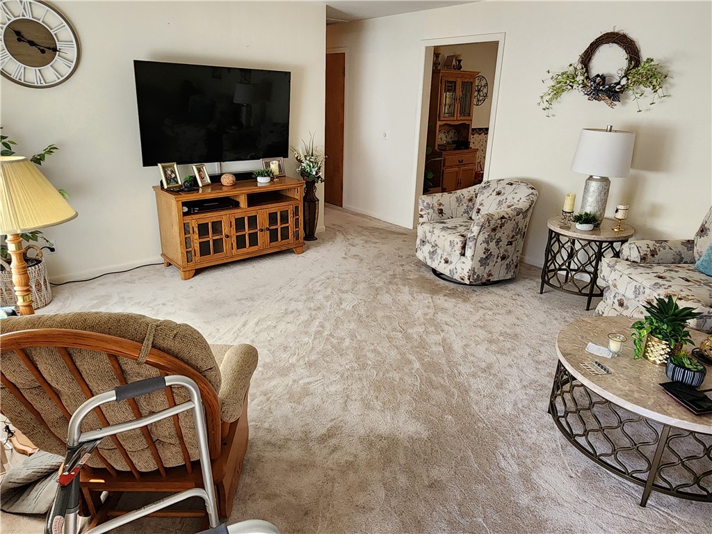 411 Loyland Drive Property Photo 6