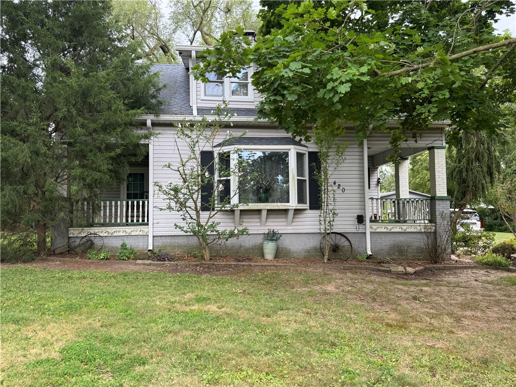 420 E Crawford Street Property Photo 1