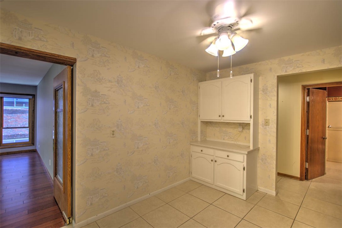 717 W Prairie Avenue 2 Property Photo 10