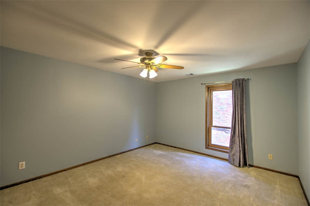 717 W Prairie Avenue 2 Property Photo 21