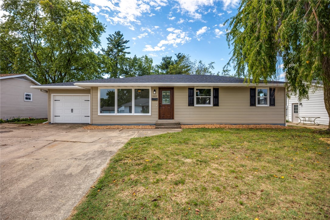 1005 W Saint Anthony Avenue Property Photo 1