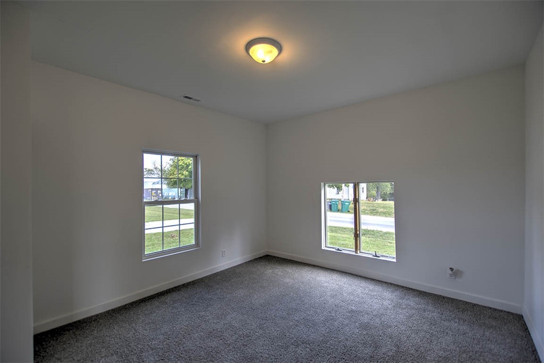 350 Main Street Property Photo 11
