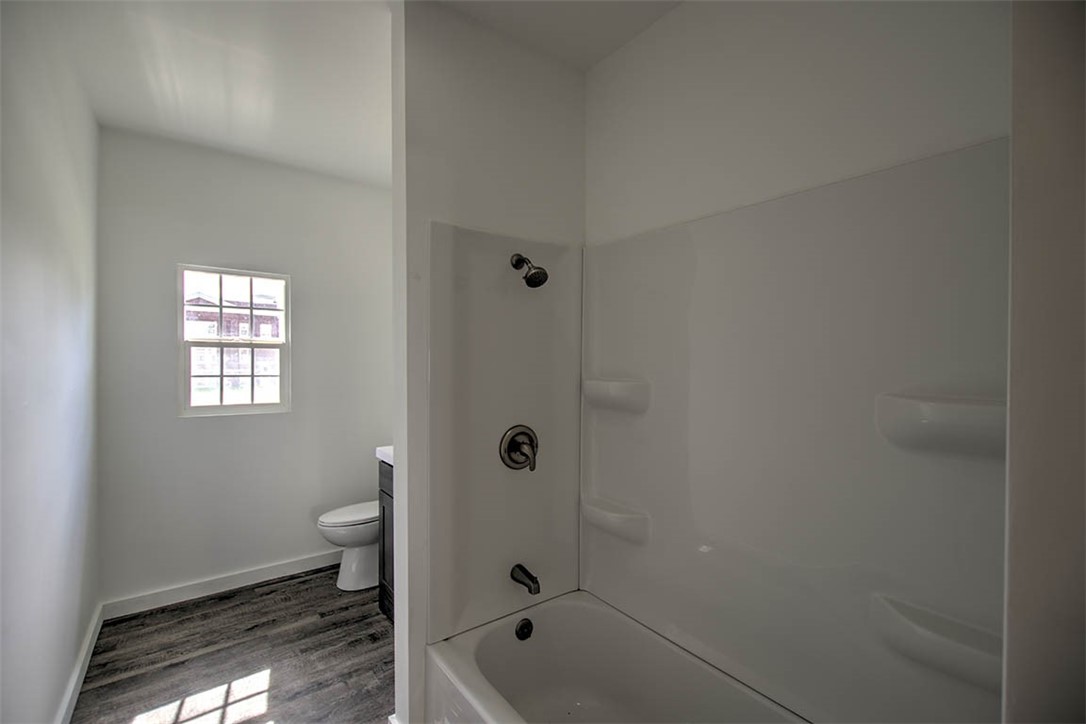 350 Main Street Property Photo 15