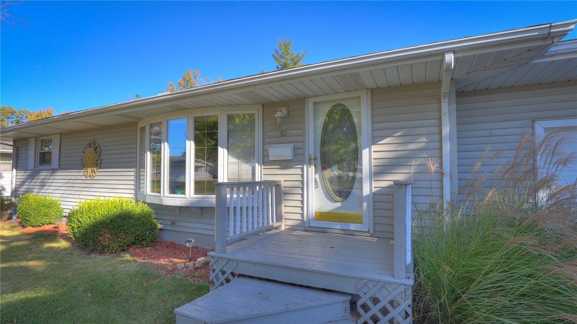 30 Sandcreek Drive Property Photo 5