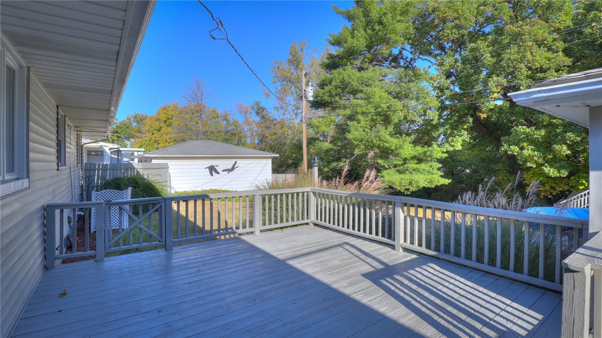 30 Sandcreek Drive Property Photo 7