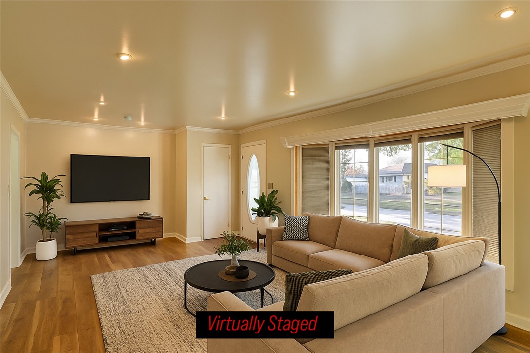 30 Sandcreek Drive Property Photo 13