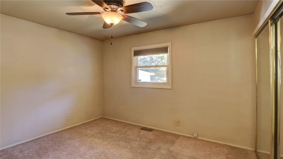 30 Sandcreek Drive Property Photo 26