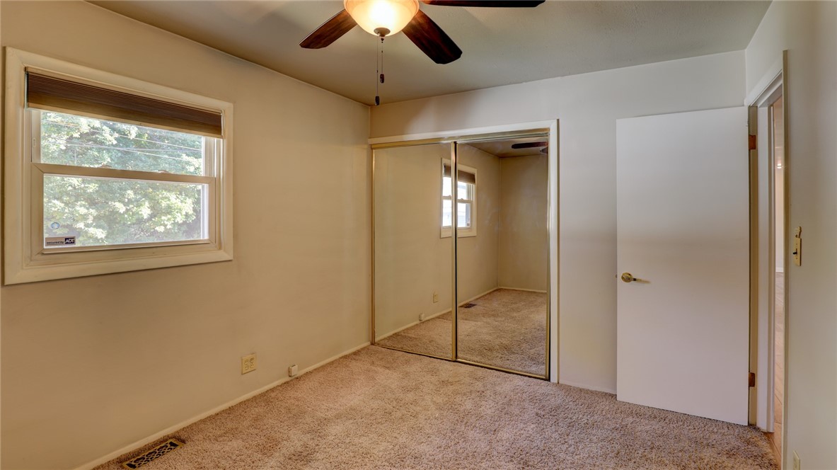 30 Sandcreek Drive Property Photo 27