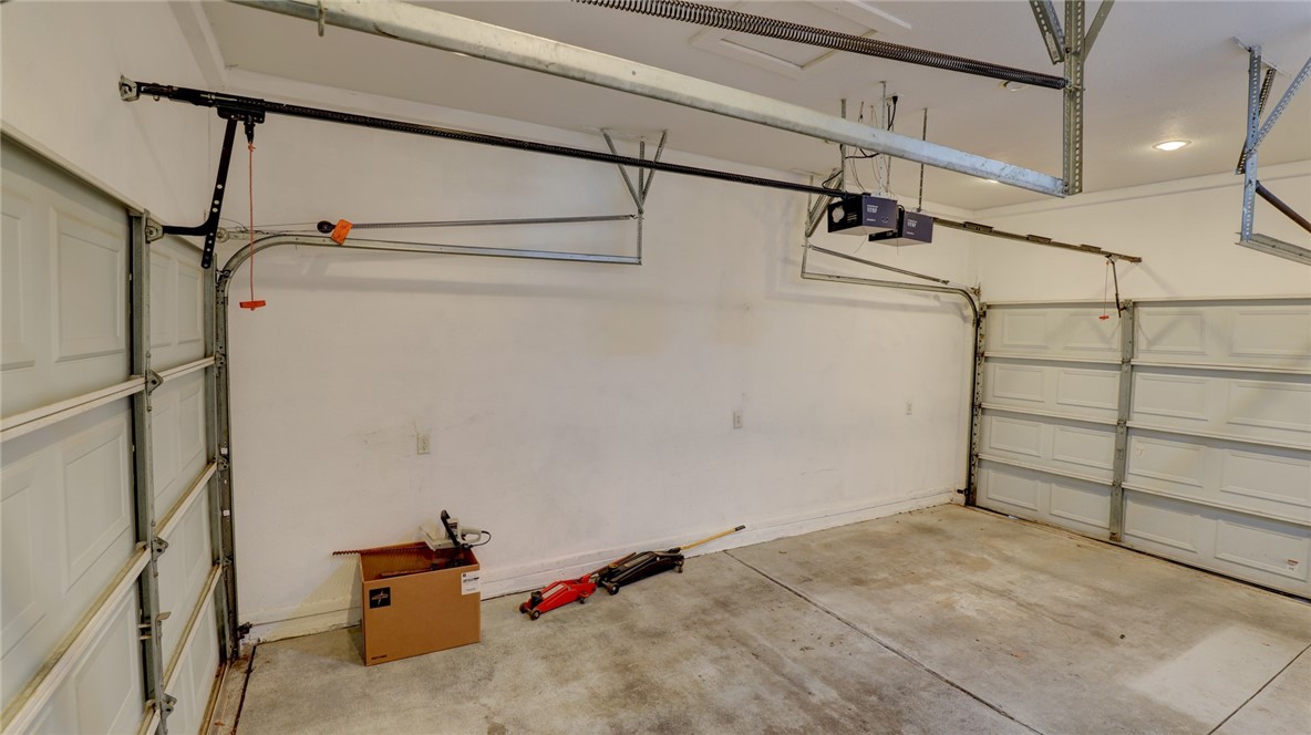 30 Sandcreek Drive Property Photo 34