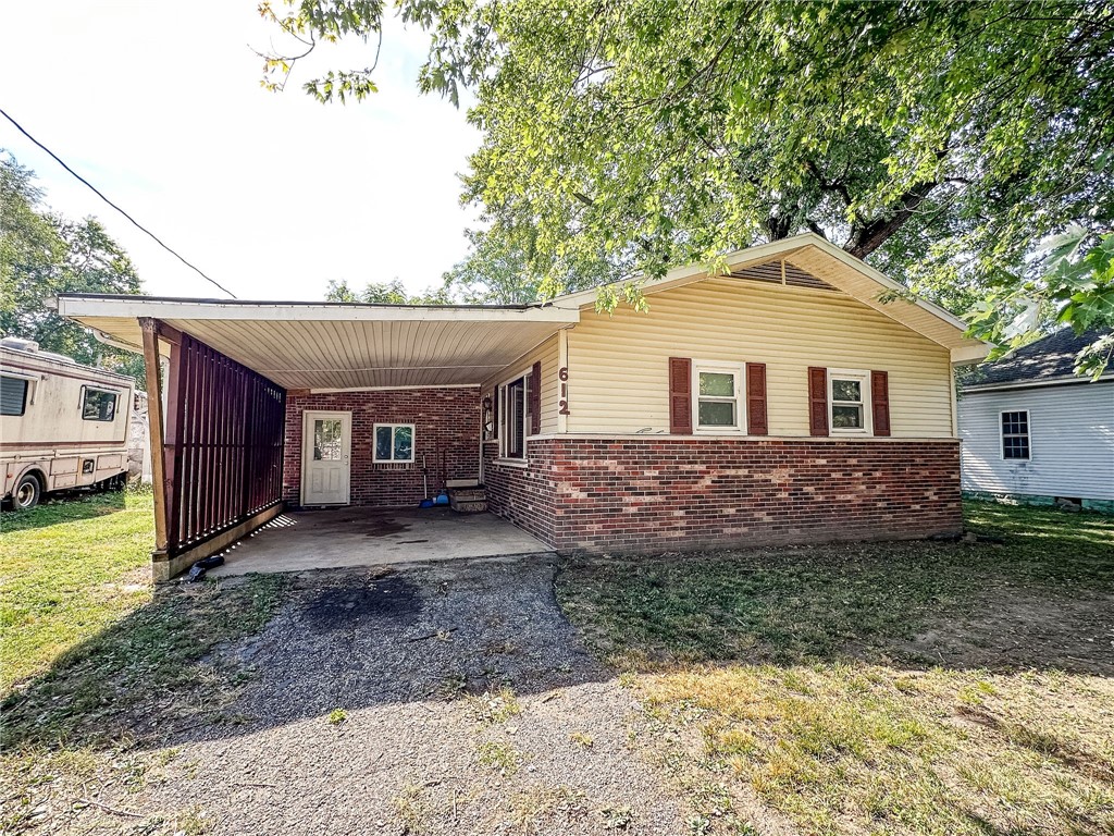 612 Elm Street Property Photo 1