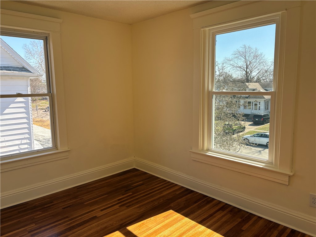 614 E Washington Street Property Photo 20