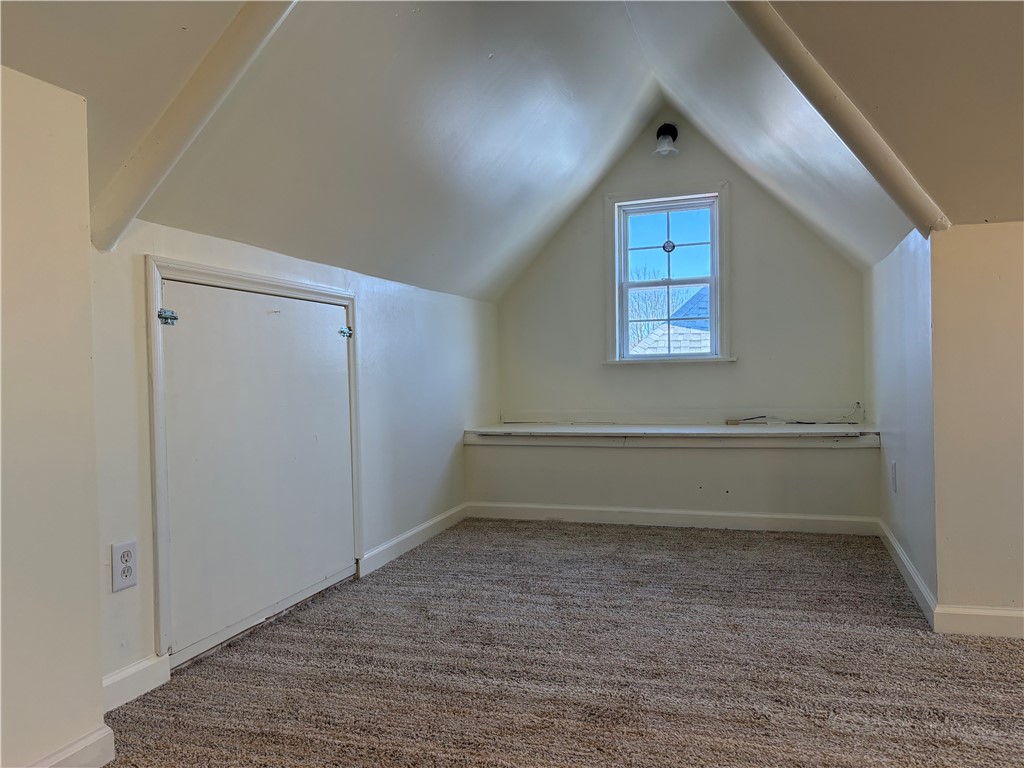 614 E Washington Street Property Photo 25