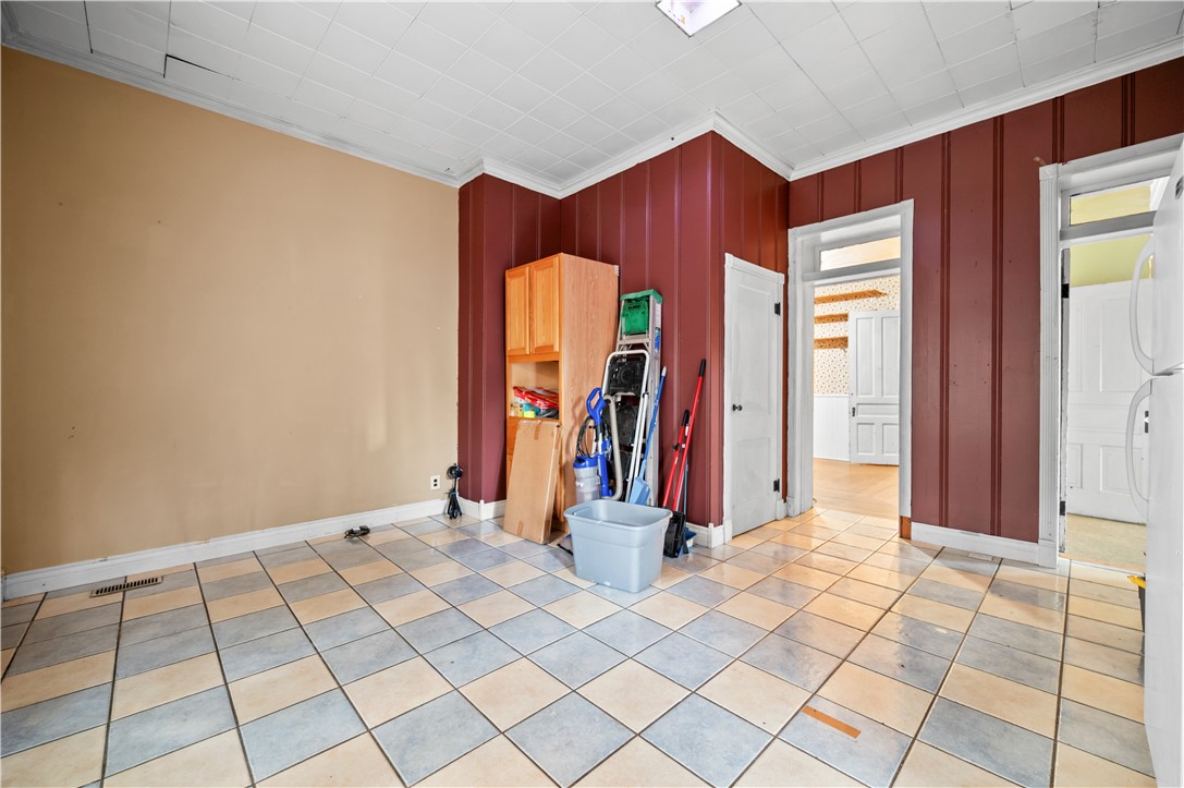 302 E Court Street Property Photo 2