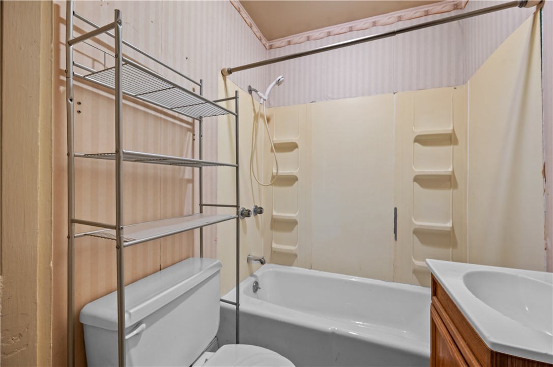 302 E Court Street Property Photo 18