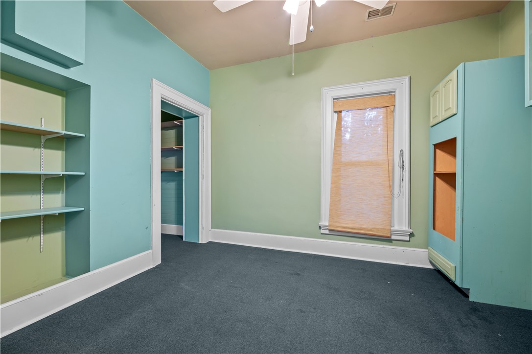 302 E Court Street Property Photo 19