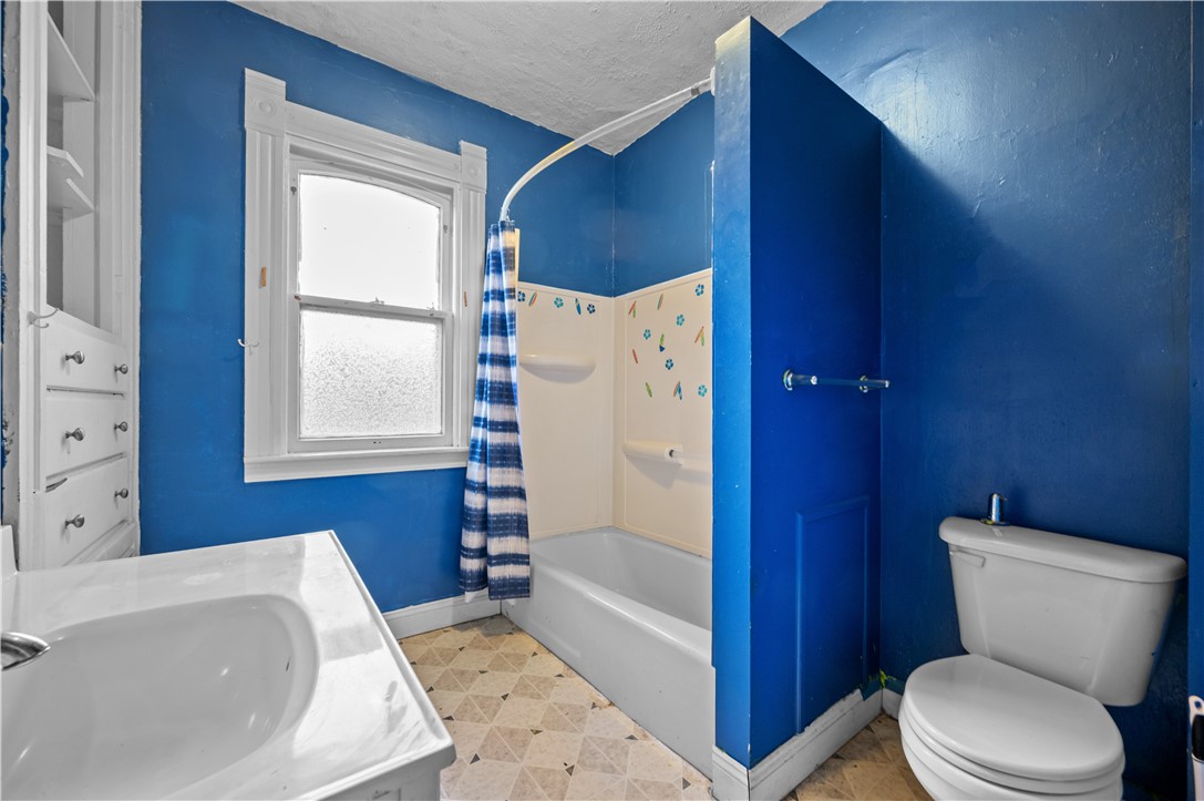 302 E Court Street Property Photo 23