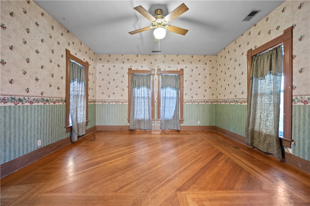 302 E Court Street Property Photo 29