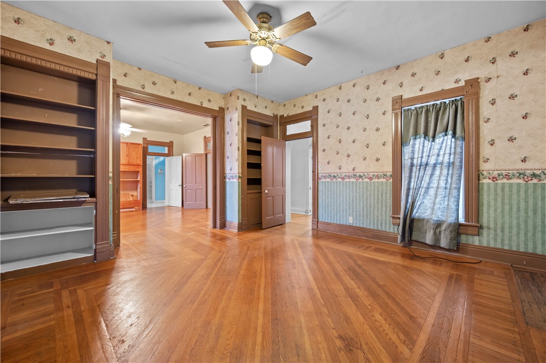 302 E Court Street Property Photo 30