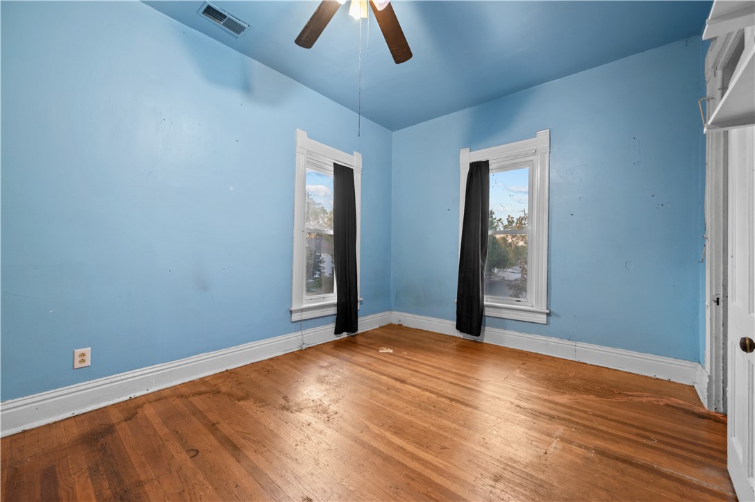 302 E Court Street Property Photo 32