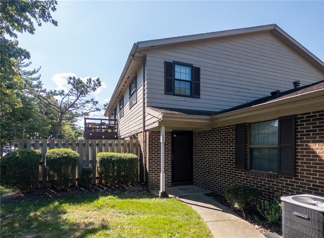 25 N Shorewood Drive Property Photo 1