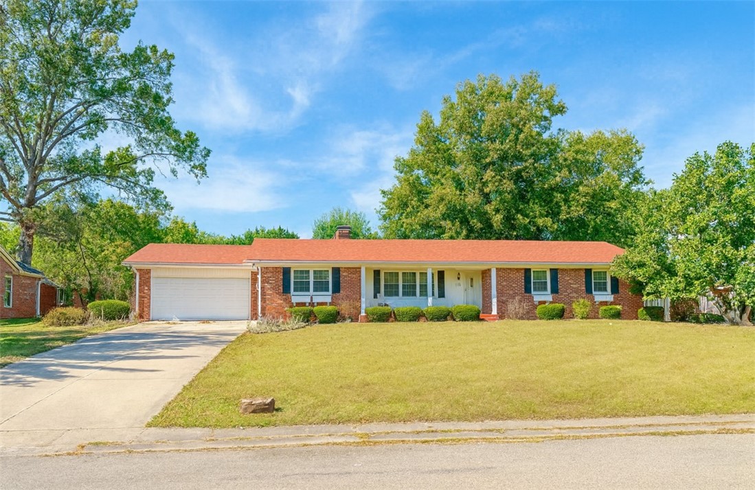 115 Allenwood Drive Property Photo 1