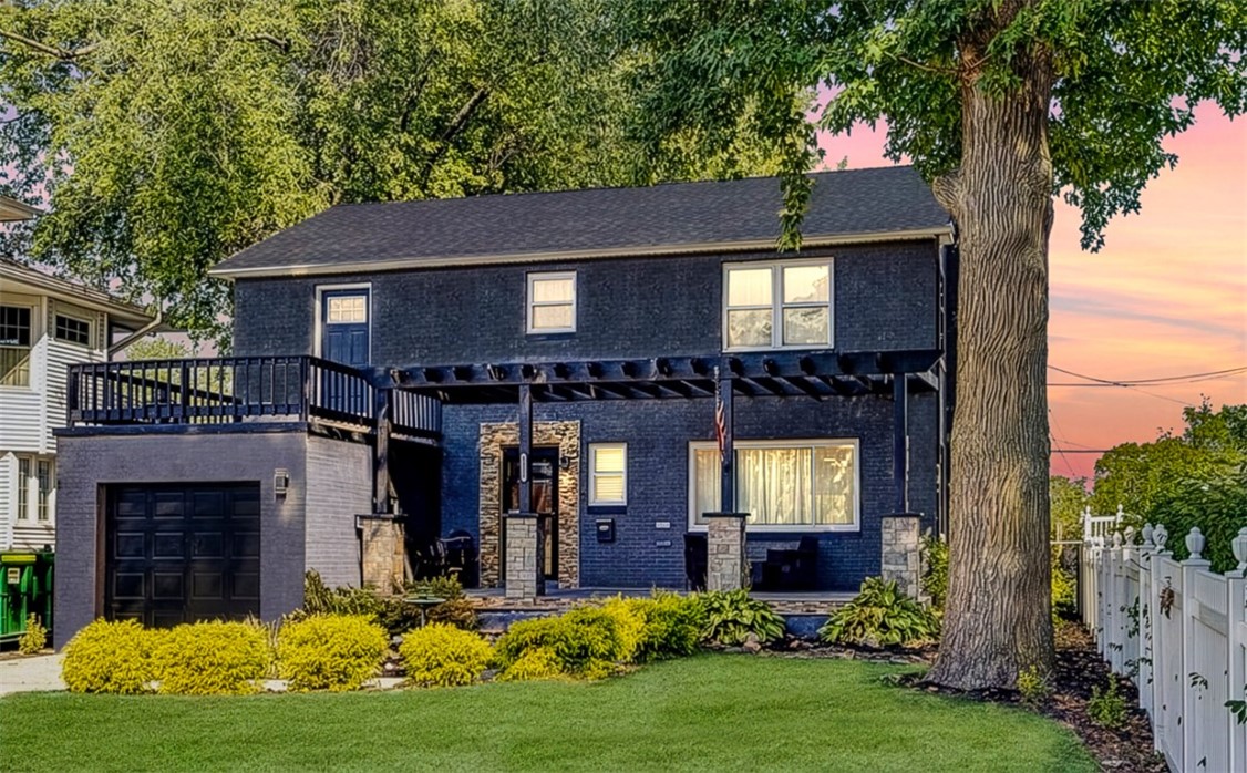 3216 Western Avenue Property Photo 1