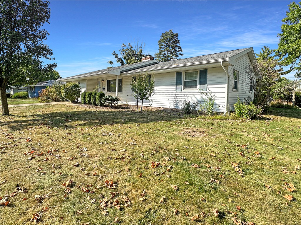 711 Kenton Drive Property Photo 1