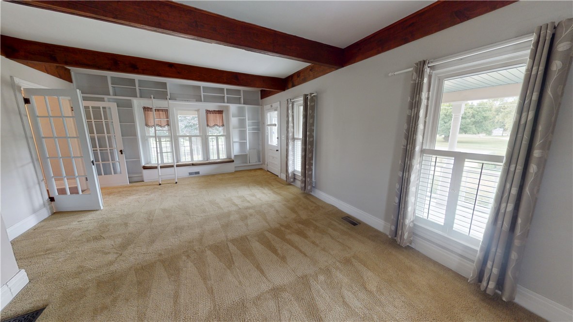 207 North Street Property Photo 7