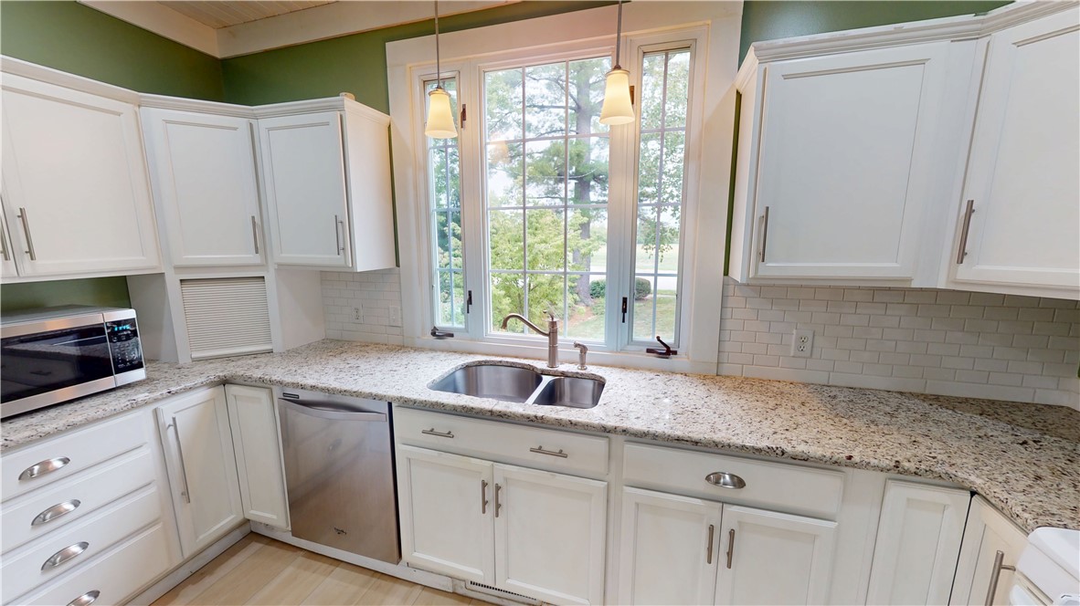 207 North Street Property Photo 14