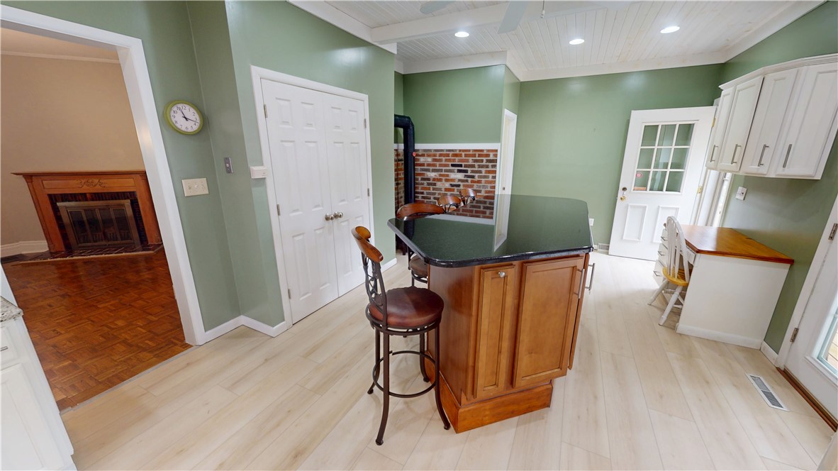 207 North Street Property Photo 17