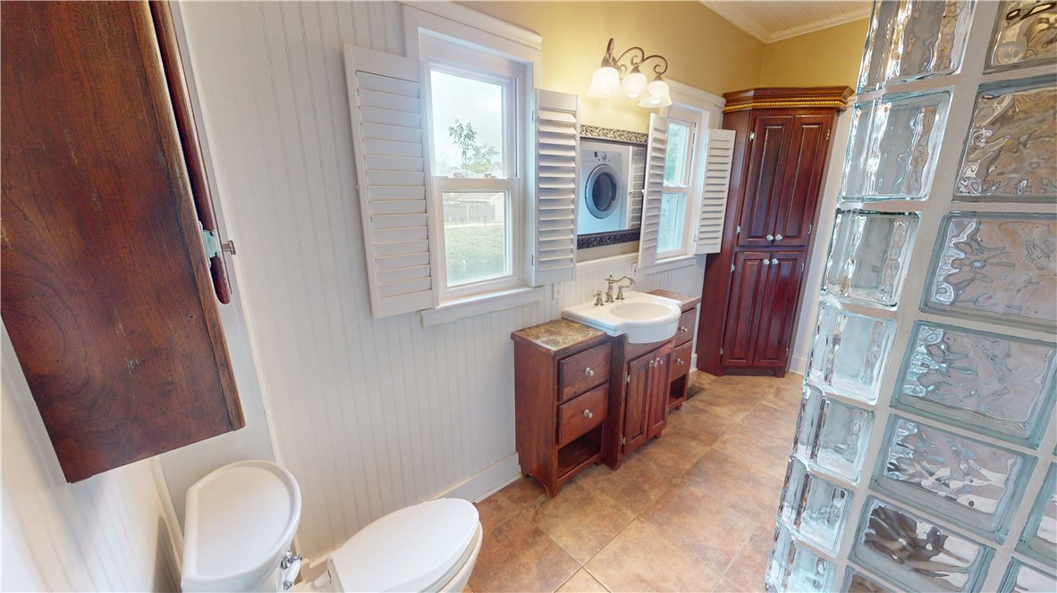 207 North Street Property Photo 21