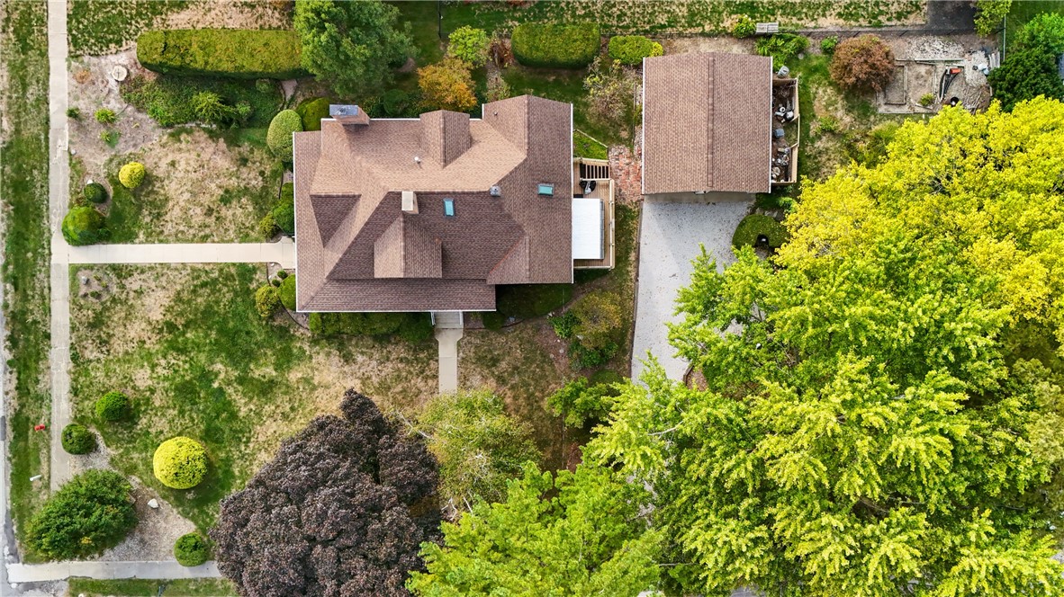 207 North Street Property Photo 37