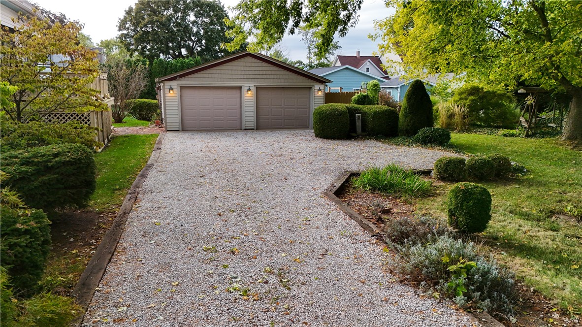 207 North Street Property Photo 39