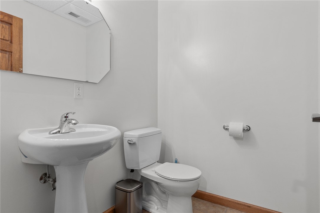 1933 N 200th Street Property Photo 45