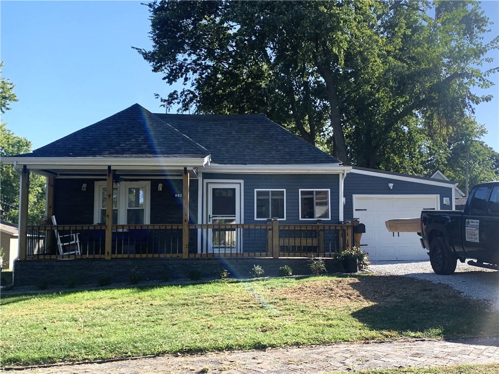 803 E 3rd Street Property Photo 1